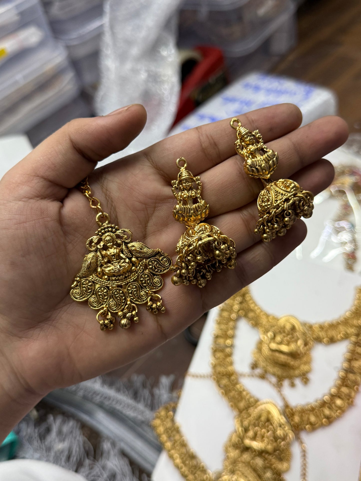 Antique Golden Designs Bridal Set