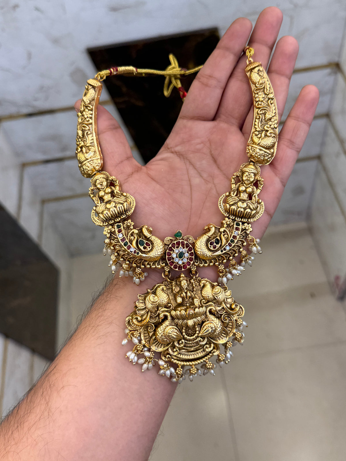 Lakshmi Heritage Mid Necklace